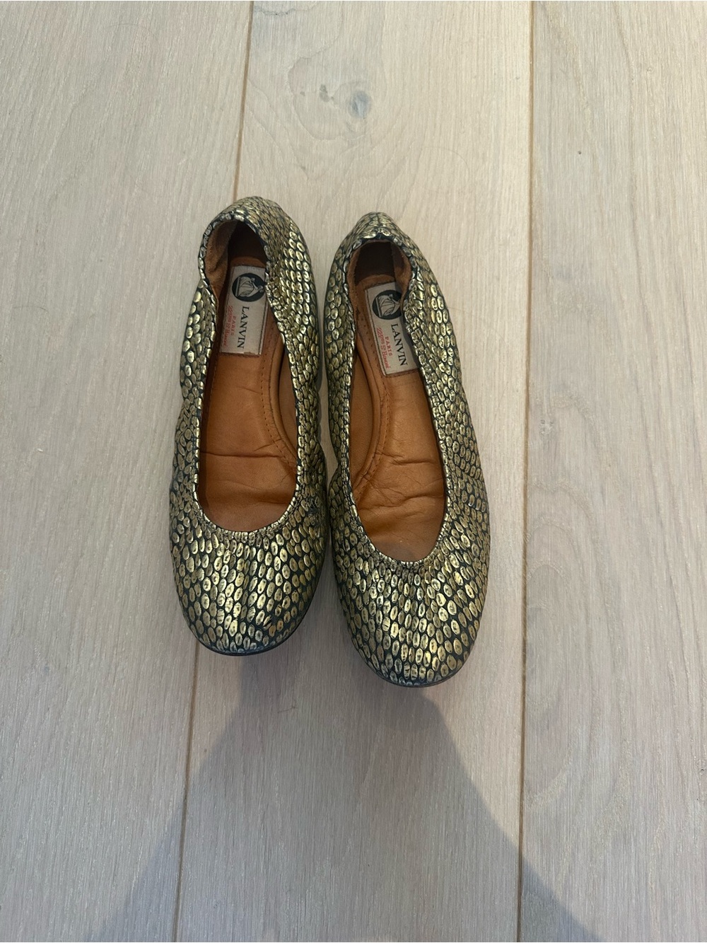 Lanvin Gold/Black Flats- Size 39